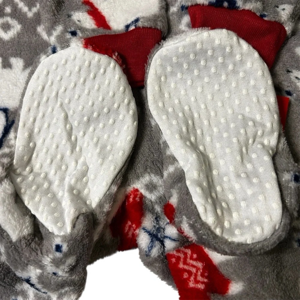 Macy's‎ Holiday Winter Fleece Baby/Toddler Footed Pajama. NWT.